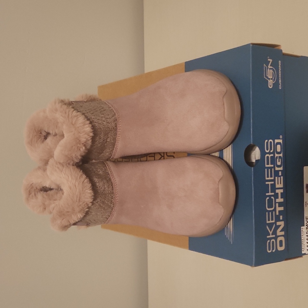 Skechers On-The-Go Blue Shoe Box
